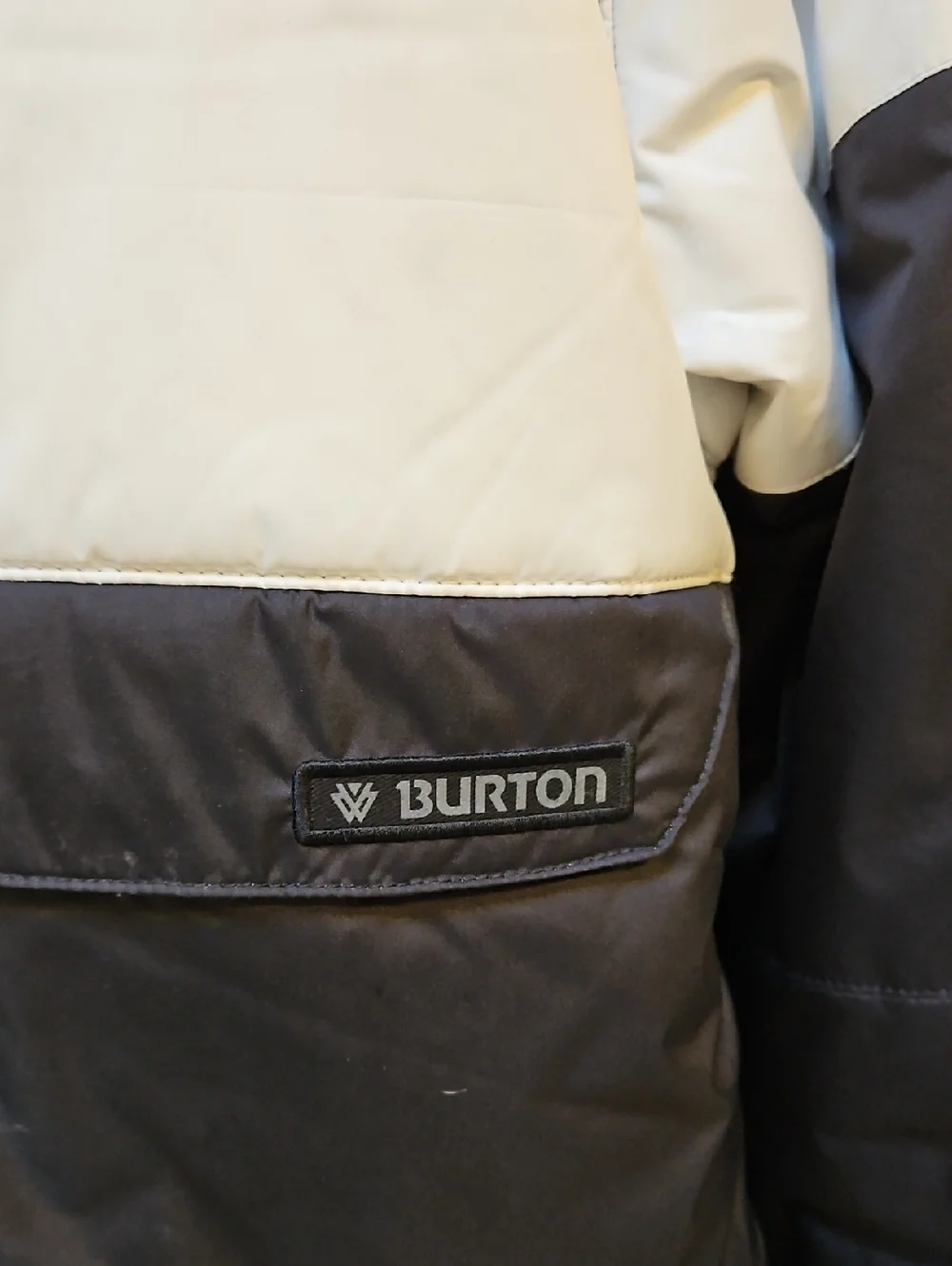 BURTON Men's Black & White Hooded Puffer Snowboard Ski Jacket, Coat, Parka - M
